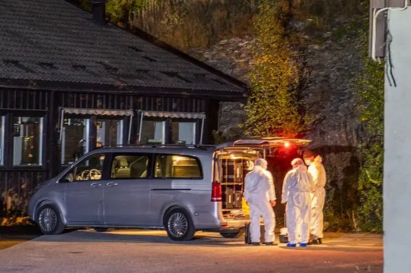 L'homme qui a été abattu par la police norvégienne à Telemark avait une hache 4 L'homme qui a été abattu par la police norvégienne à Telemark avait une hache - 3