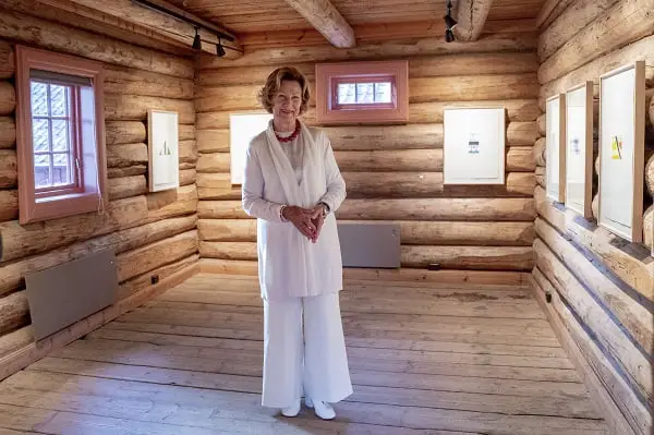 La reine à propos de "l'âge du corona": "Vous vous sentez isolé" 4 La reine à propos de "l'âge du corona": "Vous vous sentez isolé" - 3