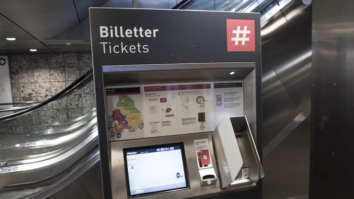Les distributeurs de tickets de métro à Oslo seront supprimés et remplacés par des lecteurs de cartes en 2021 4 Les distributeurs de tickets de métro à Oslo seront supprimés et remplacés par des lecteurs de cartes en 2021 - 3