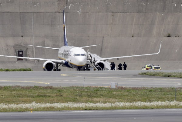 Un citoyen britannique inculpé d'alertes à la bombe contre Ryanair 4 Un citoyen britannique inculpé d'alertes à la bombe contre Ryanair - 3