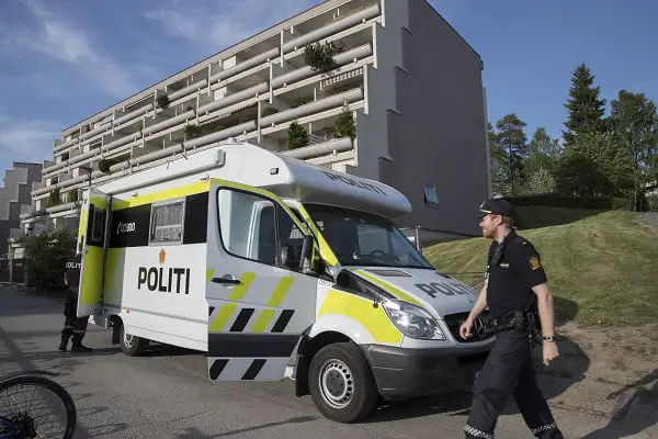 Envisagez de déployer plus de camping-cars de la police - 3