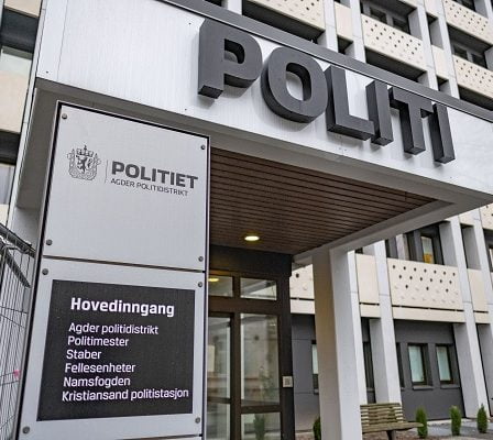 Un policier nie l'accusation selon laquelle l'homme agressé lors de l'interrogatoire n'a pas été autorisé à respirer 2 Un policier nie l'accusation selon laquelle l'homme agressé lors de l'interrogatoire n'a pas été autorisé à respirer - 1