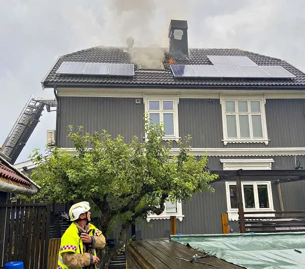 Plusieurs incendies à Vestfold après un éclair : - Il y a eu le chaos 4 Plusieurs incendies à Vestfold après un éclair : - Il y a eu le chaos - 3