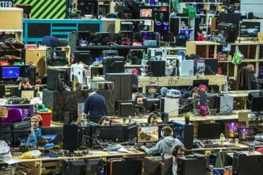 Les jeunes cherchent un endroit pour jouer - 20