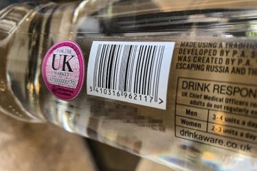 Les douanes saisissent des milliers de litres d'alcool contrefait lors d'une opération internationale - 18