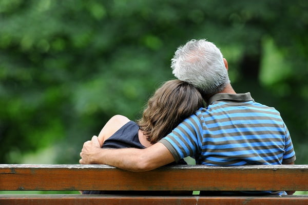 On peut embrasser les membres de sa famille les plus proches 4 On peut embrasser les membres de sa famille les plus proches - 3