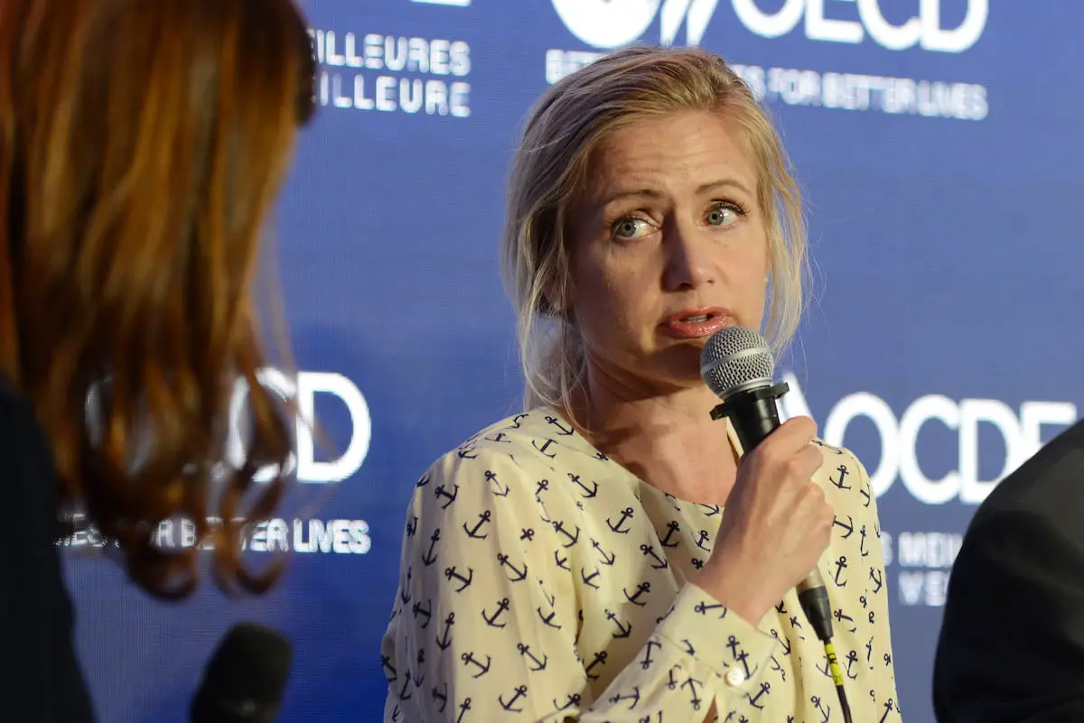 Le cas curieux de Lisa Emelia Svensson et du PNUE 4 Le cas curieux de Lisa Emelia Svensson et du PNUE - 3