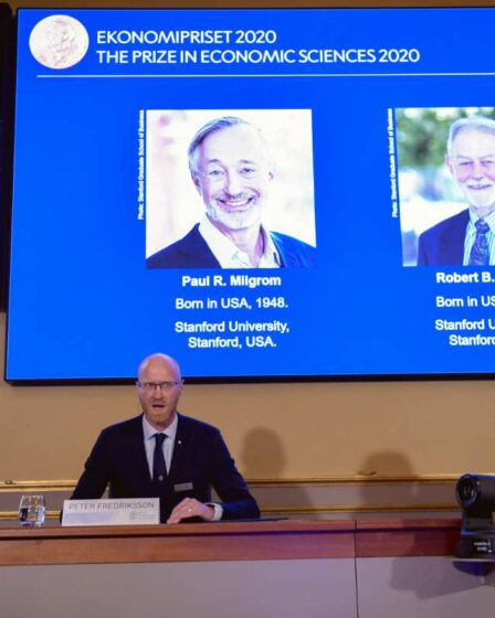 Le "Prix Nobel" d'économie revient à des chercheurs américains qui ont travaillé sur la théorie des enchères - 25