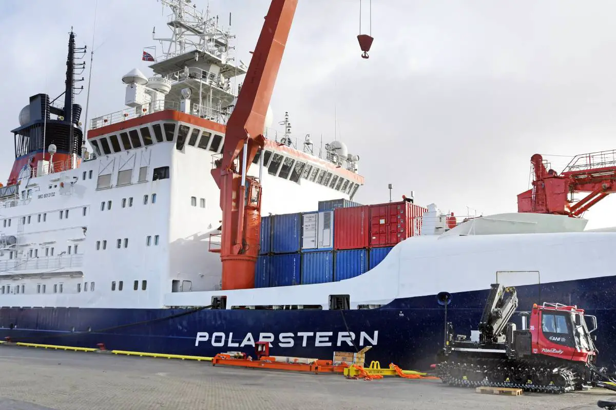 De célèbres explorateurs polaires rentrant chez eux sont effrayés par le niveau des glaces dans l'Arctique 4 De célèbres explorateurs polaires rentrant chez eux sont effrayés par le niveau des glaces dans l'Arctique - 3