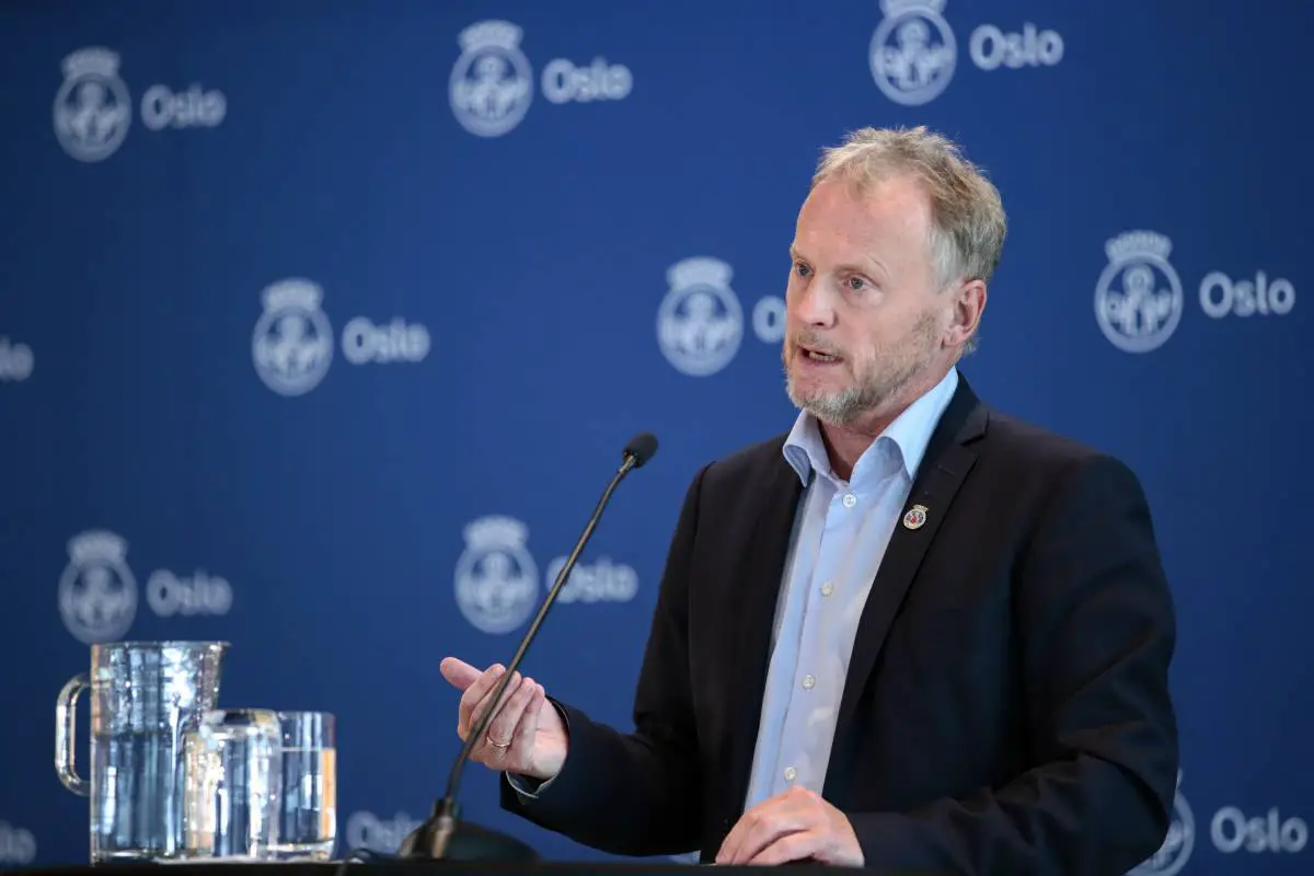 Le chef du conseil municipal d'Oslo, Raymond Johansen, appelle à l'interdiction des machettes 4 Le chef du conseil municipal d'Oslo, Raymond Johansen, appelle à l'interdiction des machettes - 3
