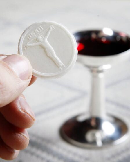 Nouvelles mesures corona: la communion dans les églises d'Oslo et de Bergen interdite 8 Nouvelles mesures corona: la communion dans les églises d'Oslo et de Bergen interdite - 7