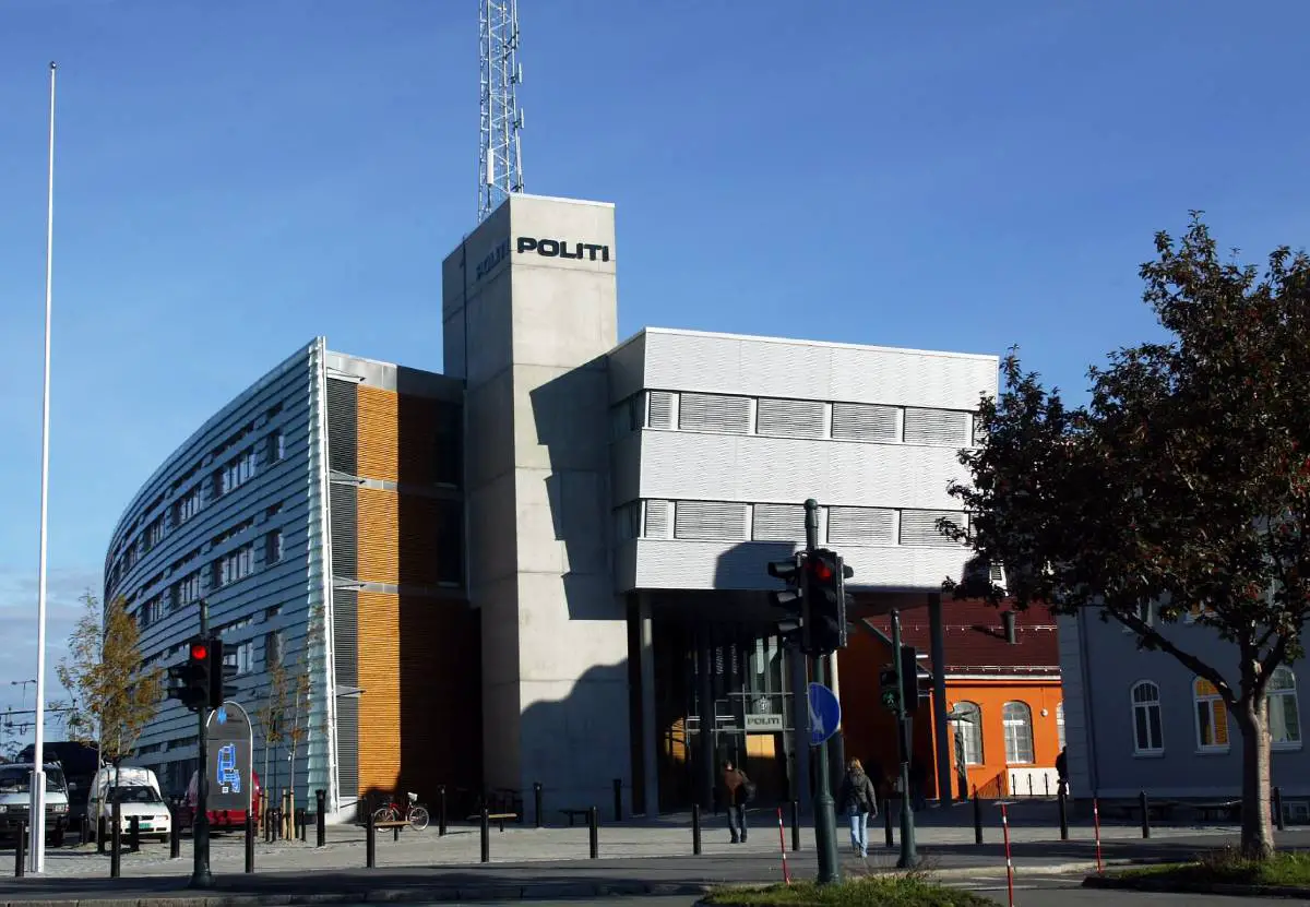Des adultes surveilleront et garderont la route de l'école après des abus sur une fillette de six ans à Trondheim 4 Des adultes surveilleront et garderont la route de l'école après des abus sur une fillette de six ans à Trondheim - 3