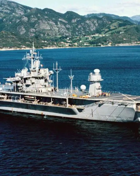 Le navire américain USS Mount Whitney accostera à Oslo 5 Le navire américain USS Mount Whitney accostera à Oslo - 4