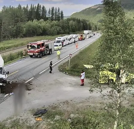 Un homme meurt après une collision frontale à Nordland 27 Un homme meurt après une collision frontale à Nordland - 26