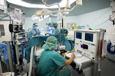 Un patient gravement infecté par le Covid-19 s'améliore après un traitement au plasma - 18