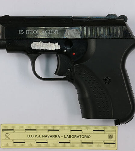 Action contre les armes sur le Darknet 26 Action contre les armes sur le Darknet - 25