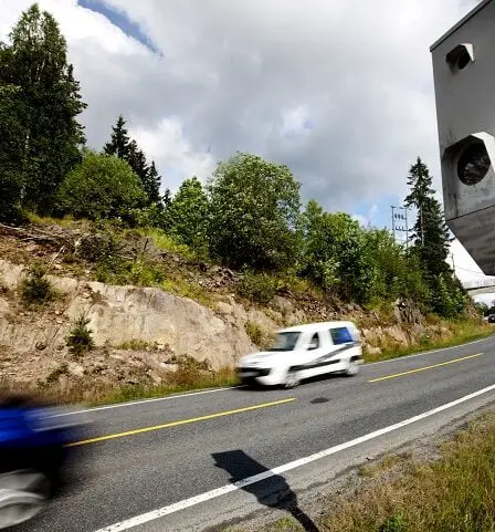 Désespoir de la police face à l'augmentation de la pile d'amendes impayées pour les conducteurs étrangers 14 Désespoir de la police face à l'augmentation de la pile d'amendes impayées pour les conducteurs étrangers - 13