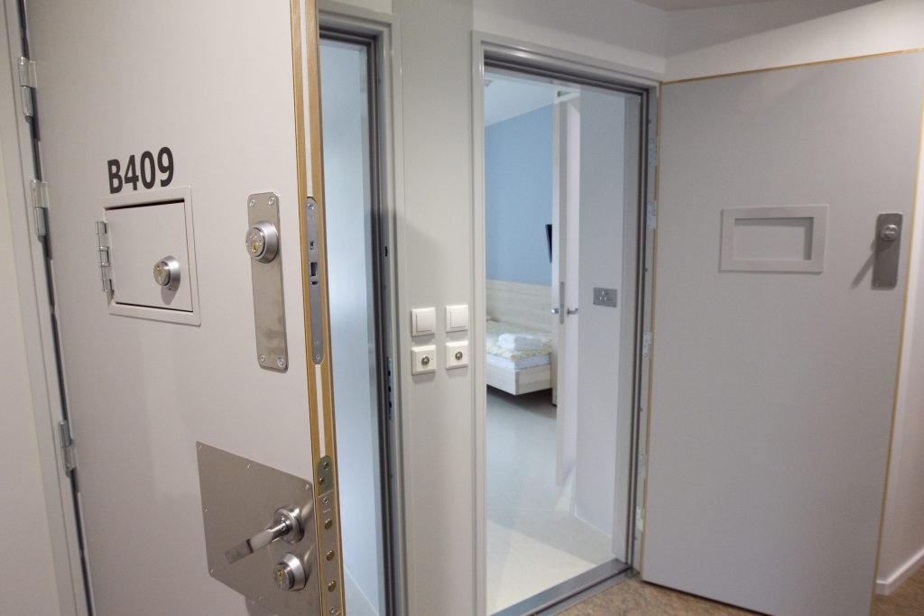 Les détenus veulent réduire les peines de prison pour l'isolement du coronavirus 4 Les détenus veulent réduire les peines de prison pour l'isolement du coronavirus - 3