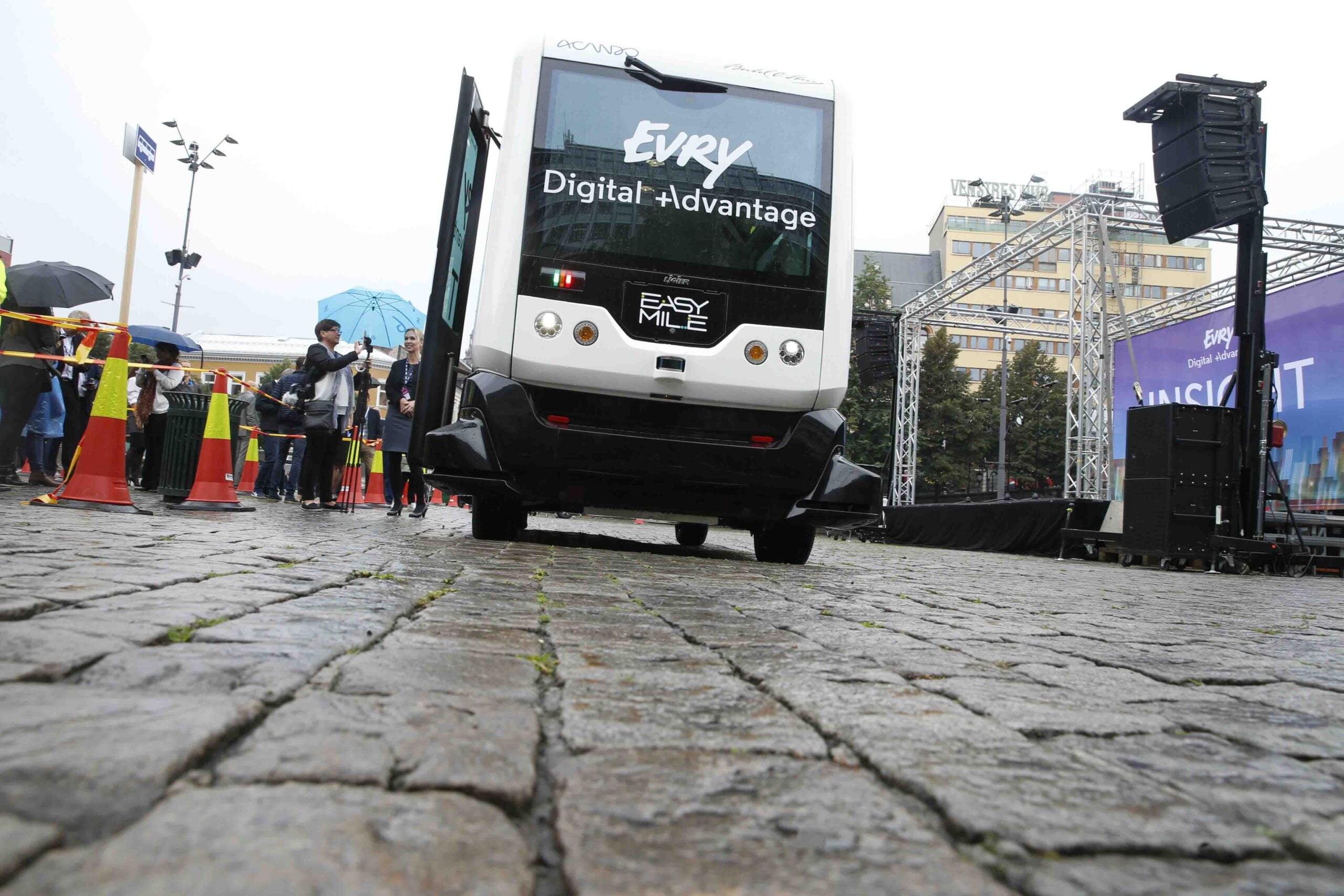 Les bus autonomes seront bientôt sur les routes 4 Les bus autonomes seront bientôt sur les routes - 3