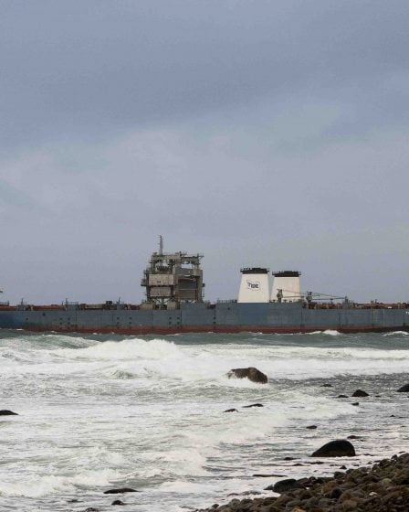 Navire cargo avec panne de moteur enquêté par la police 27 Navire cargo avec panne de moteur enquêté par la police - 26