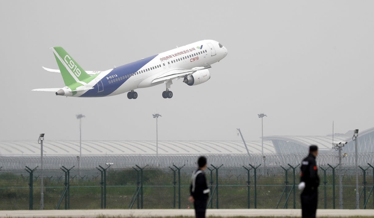 La Chine lance son premier avion de ligne fabriqué par ses soins 4 La Chine lance son premier avion de ligne fabriqué par ses soins - 3