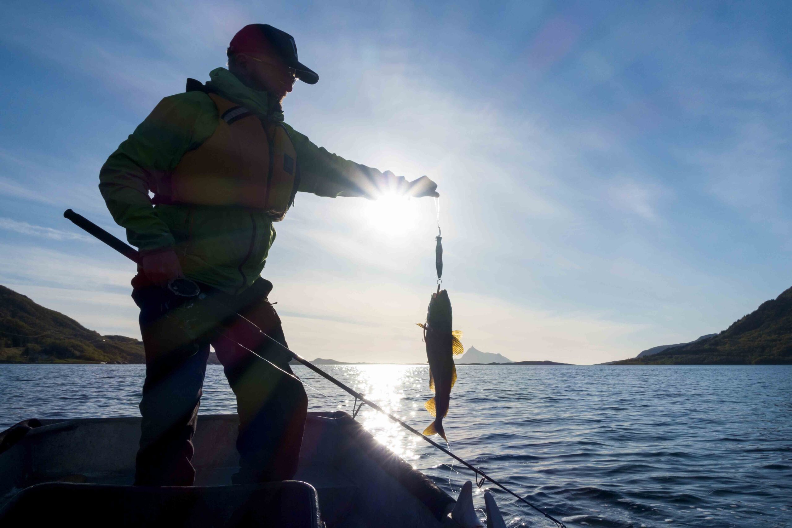 Le ministre des Pêches promet des mesures contre les contrebandiers de poisson 4 Le ministre des Pêches promet des mesures contre les contrebandiers de poisson - 3