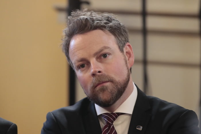La Norvège veut réduire de moitié les émissions climatiques du transport maritime 4 La Norvège veut réduire de moitié les émissions climatiques du transport maritime - 3