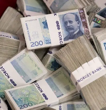 Le 31 mai, les anciens billets de 100 et 200 couronnes ne peuvent plus être utilisés 32 Le 31 mai, les anciens billets de 100 et 200 couronnes ne peuvent plus être utilisés - 31