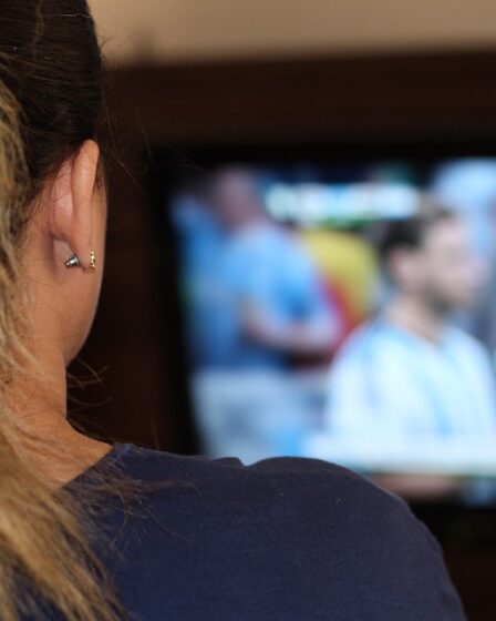 Vous avez maintenant la possibilité de regarder des publicités télévisées en même temps que le programme 27 Vous avez maintenant la possibilité de regarder des publicités télévisées en même temps que le programme - 26