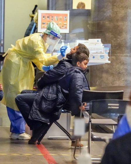 Les voyageurs non vaccinés des pays "verts" qui viennent en Norvège doivent se faire tester à la frontière - 30