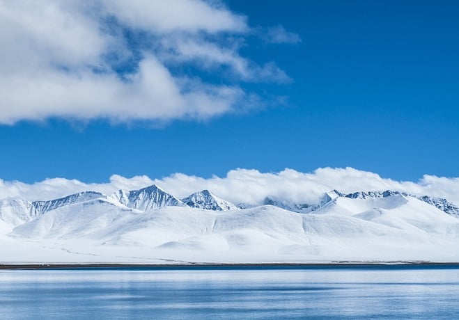 Plusieurs navires de guerre chinois peuvent être vus dans les eaux arctiques 6 Plusieurs navires de guerre chinois peuvent être vus dans les eaux arctiques - 5