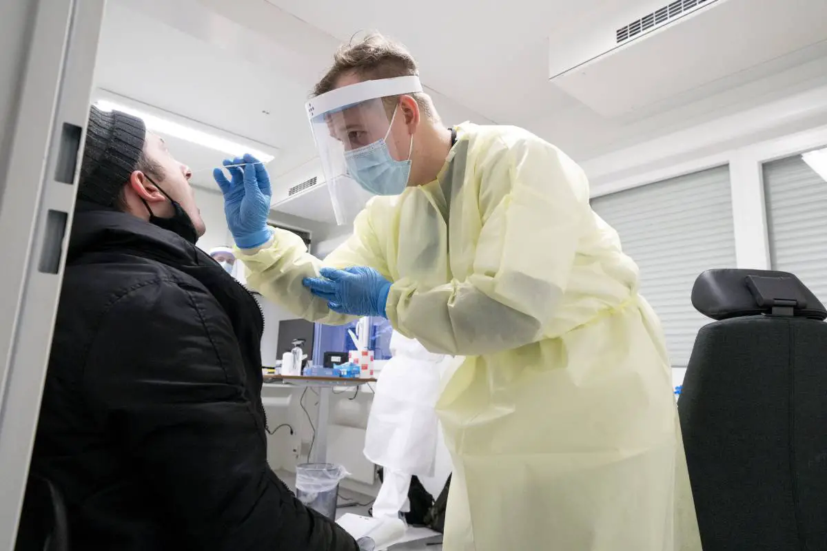 À partir de lundi, les médecins généralistes en Norvège pourront tester les personnes et déterminer qui n'a besoin que d'une seule dose de vaccin 4 À partir de lundi, les médecins généralistes en Norvège pourront tester les personnes et déterminer qui n'a besoin que d'une seule dose de vaccin - 3
