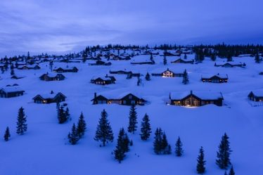 Des malades dans des cabanes demandent de l'aide à la Croix-Rouge - 20