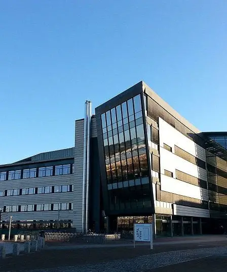 Evry supprime 80 postes à Fornebu - 19