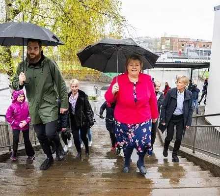 Erna Solberg : L'objectif est d'ouvrir la Norvège avant l'été - 28