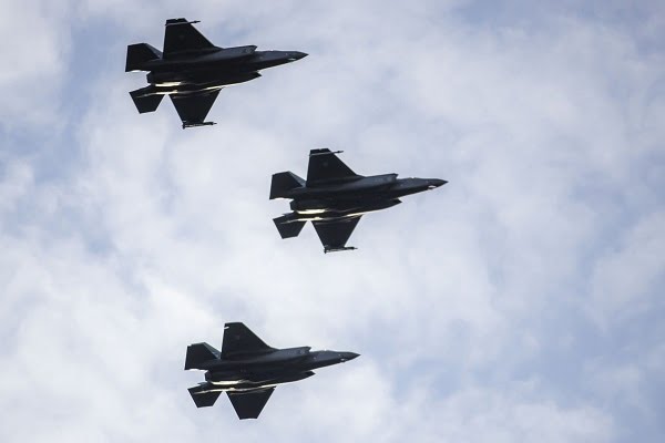 F-35 est envoyé sur des missions de l'OTAN en Islande 4 F-35 est envoyé sur des missions de l'OTAN en Islande - 3