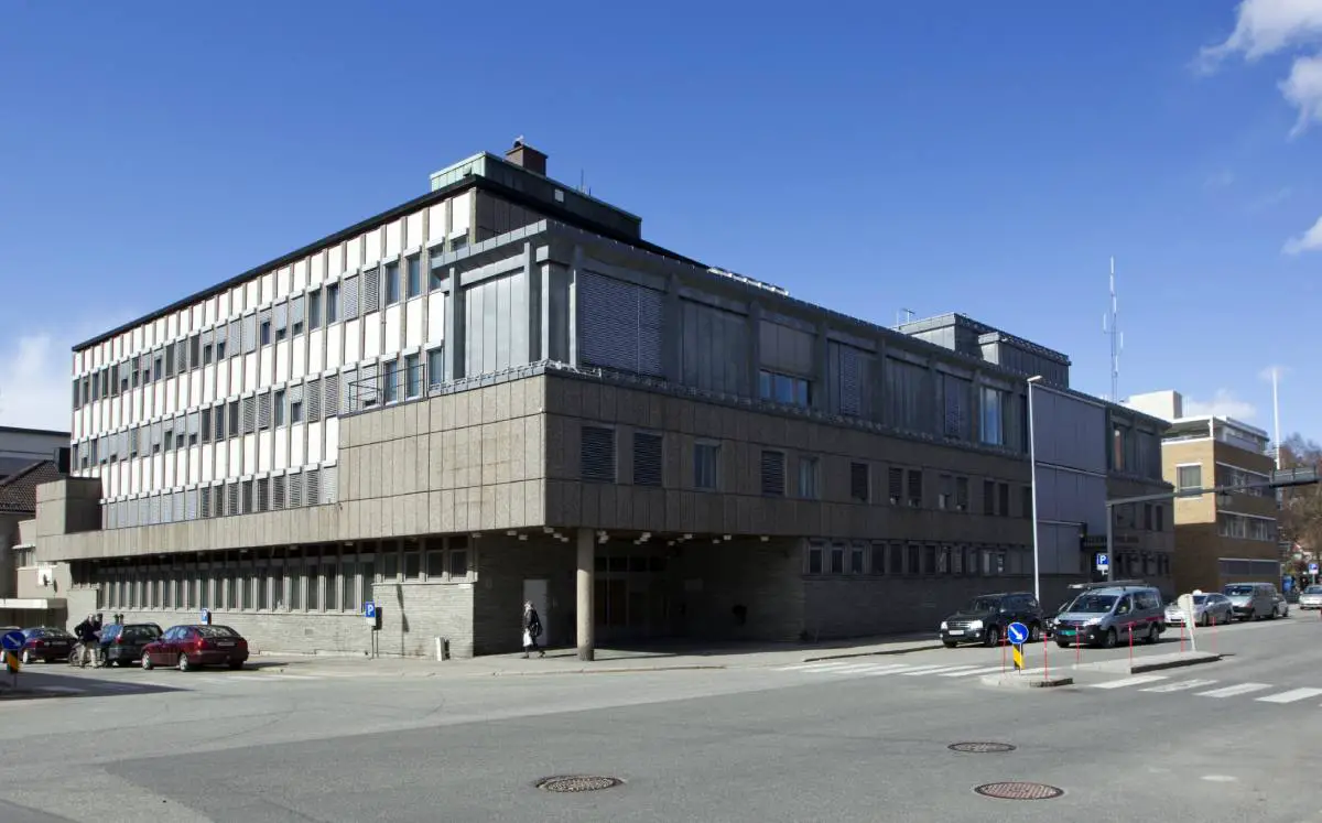 Un conducteur suédois accusé d'homicide par négligence après une collision à Fredrikstad 4 Un conducteur suédois accusé d'homicide par négligence après une collision à Fredrikstad - 3