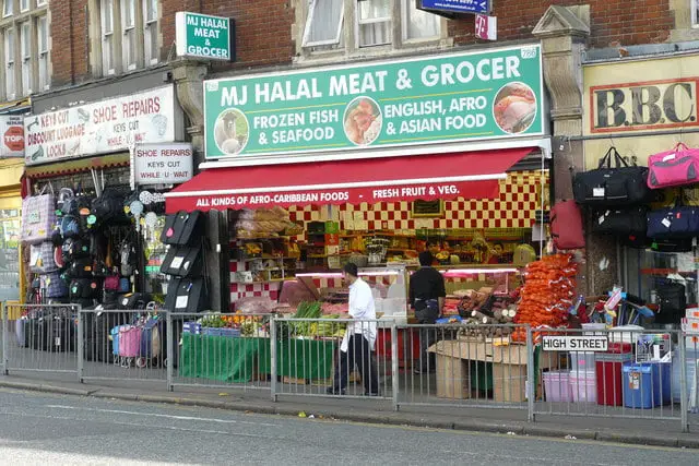 Les politiciens du FrP demandent l'autorisation de l'État pour la viande halal 4 Les politiciens du FrP demandent l'autorisation de l'État pour la viande halal - 3