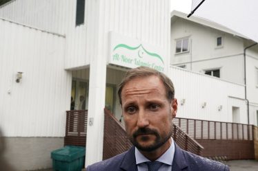 La visite de la mosquée a marqué le prince héritier Haakon - 16