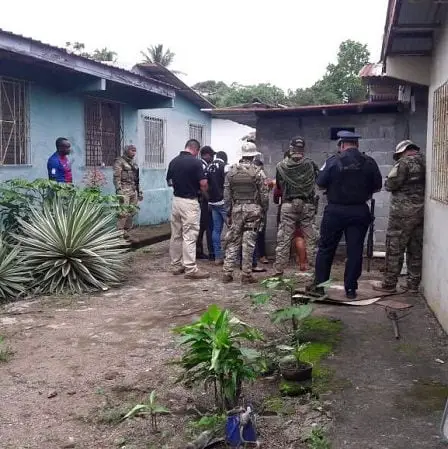 Six Norvégiens ont été agressés et volés lors d'un voyage en bateau au Panama 14 Six Norvégiens ont été agressés et volés lors d'un voyage en bateau au Panama - 13