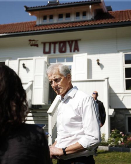 PHOTO : Jonas Gahr Støre sur Utøya : « Plus de familles politiques doivent s'exprimer clairement contre l'extrémisme » 8 PHOTO : Jonas Gahr Støre sur Utøya : « Plus de familles politiques doivent s'exprimer clairement contre l'extrémisme » - 7