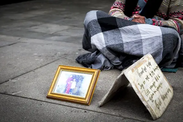 La ville d'Oslo veut aider les mendiants étrangers à rentrer chez eux 4 La ville d'Oslo veut aider les mendiants étrangers à rentrer chez eux - 3