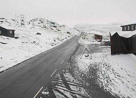 Le chaos de la neige a créé des problèmes à plusieurs cols de montagne 24 Le chaos de la neige a créé des problèmes à plusieurs cols de montagne - 23