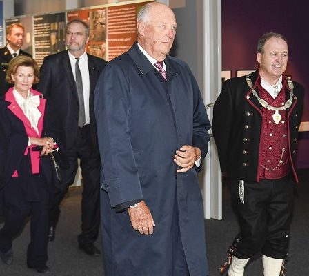Le roi à Askøy : - Nous nous sentons avec vous 9 Le roi à Askøy : - Nous nous sentons avec vous - 8