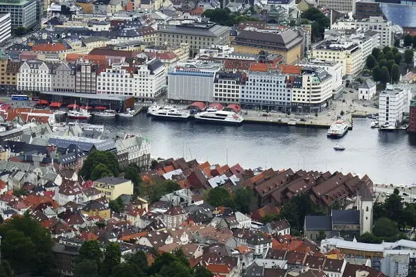 Les navires de croisière consomment 7 000 tonnes de carburant dans le port de Bergen 4 Les navires de croisière consomment 7 000 tonnes de carburant dans le port de Bergen - 3