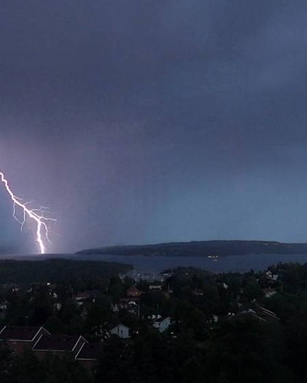 Des sœurs d'Oslo âgées de 18 et 12 ans meurent après avoir été frappées par la foudre à Hareid 26 Des sœurs d'Oslo âgées de 18 et 12 ans meurent après avoir été frappées par la foudre à Hareid - 25