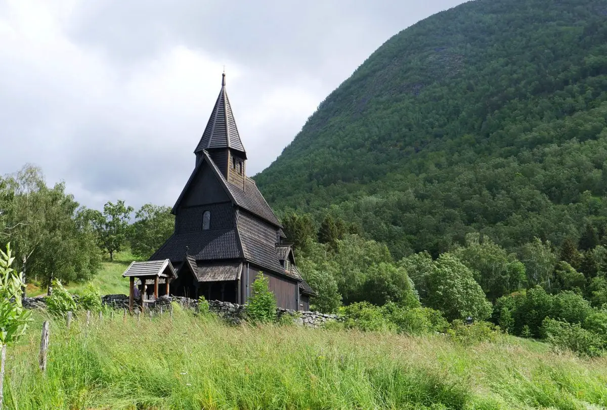 Le phénomène norvégien de financement participatif "kronerulling" vient à la rescousse de l'église Urnes Stave 4 Le phénomène norvégien de financement participatif "kronerulling" vient à la rescousse de l'église Urnes Stave - 3