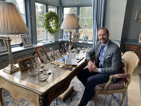 Le prince héritier a ouvert une initiative corona numérique 4 Le prince héritier a ouvert une initiative corona numérique - 3
