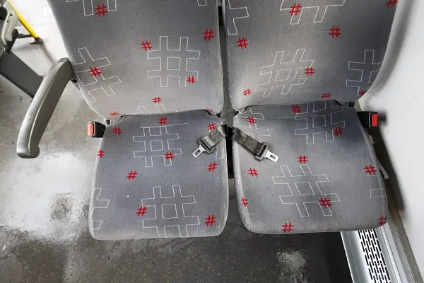 Nouvelles commandes de ceintures de sécurité dans les bus après des statistiques décevantes - 5