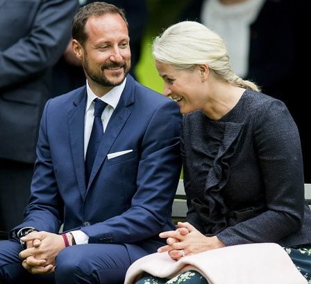 Opportunité d'emploi pour travailler avec le prince héritier et la princesse 17 Opportunité d'emploi pour travailler avec le prince héritier et la princesse - 16